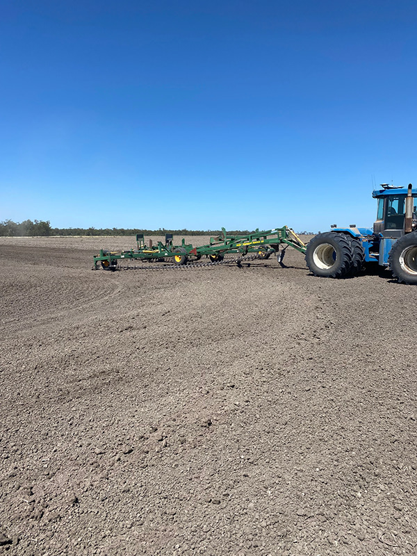 Dry hire operation on field